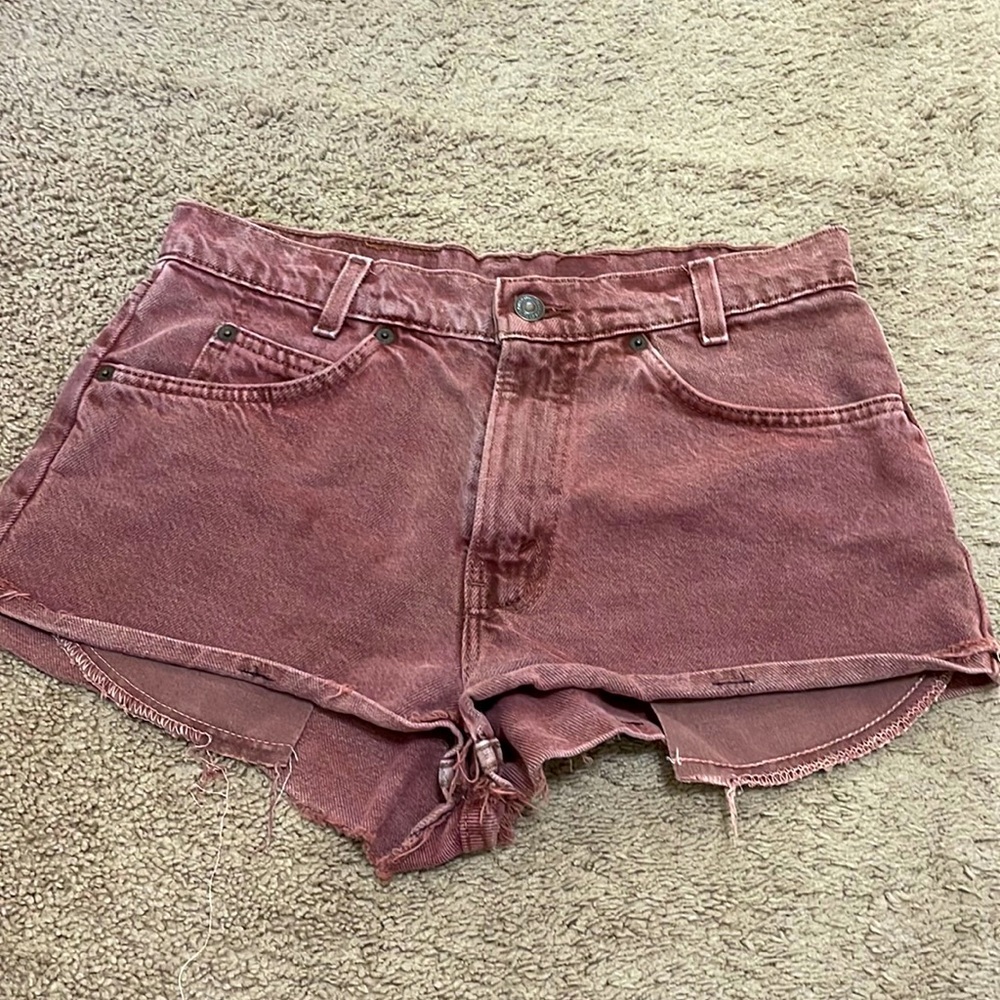 Levi’s shorts size 27 waist